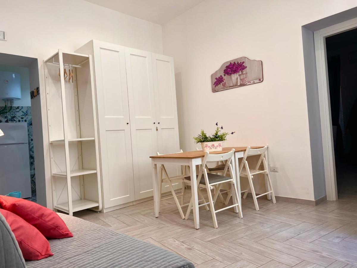 Vico Longo 25 Apartment Napoli Ngoại thất bức ảnh